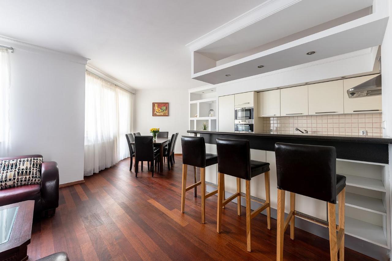 Bukowinska 12 Prywatne Mieszkanie 80M2 Z Dwiema Sypialniami I Balkonem 2X Bezplatne Miejsca Parkingowe Samodzielne Zameldowanie! Private Garage! Self Check-In System! Βαρσοβία Εξωτερικό φωτογραφία