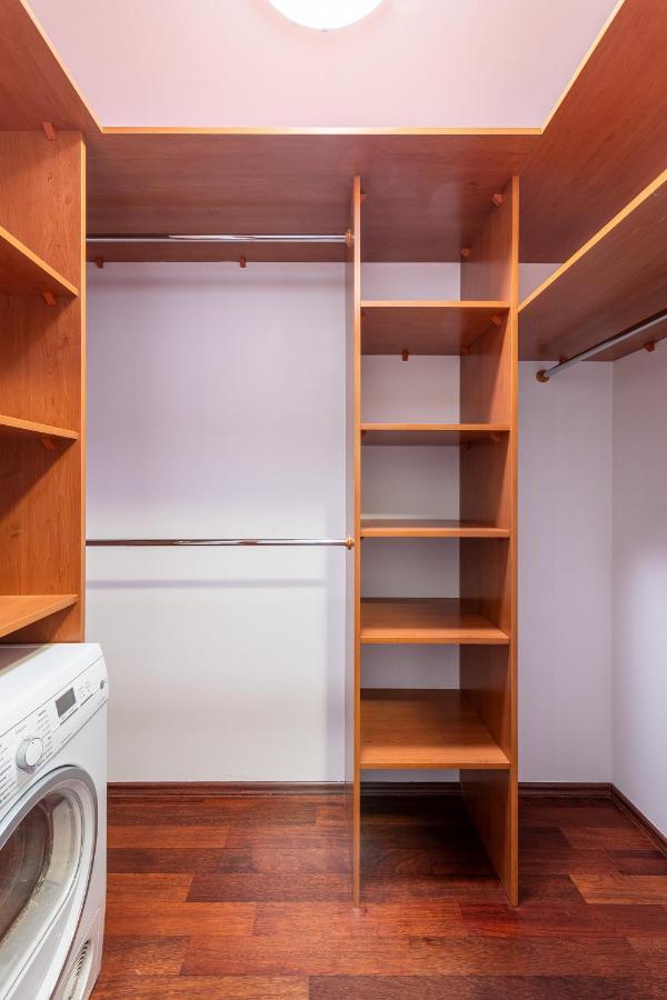 Bukowinska 12 Prywatne Mieszkanie 80M2 Z Dwiema Sypialniami I Balkonem 2X Bezplatne Miejsca Parkingowe Samodzielne Zameldowanie! Private Garage! Self Check-In System! Βαρσοβία Εξωτερικό φωτογραφία